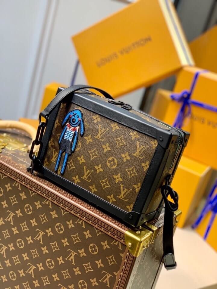 Louis Vuitton Soft Trunk Messenger Bag M45619