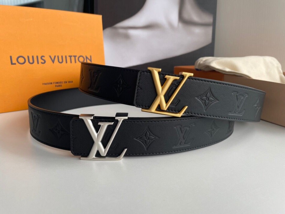 Louis Vuitton "Made in Spain" Embossed Presbyopic Letters Pearl Nickel Hardware 40mm
