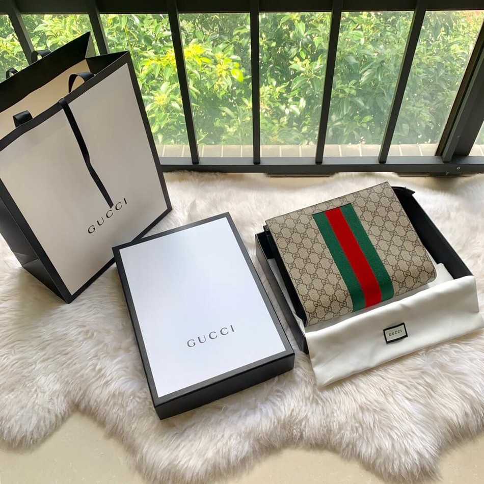 Gucci clutch