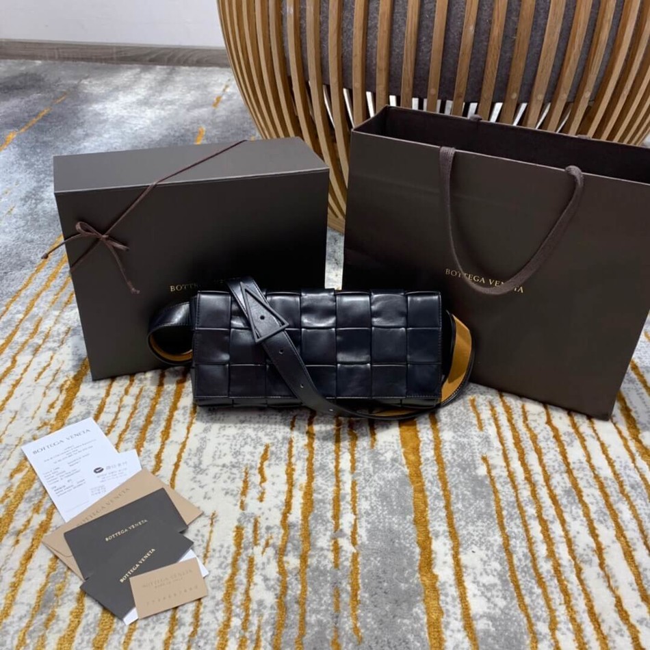 Bottega Veneta Crossbody Bag Woven Bag