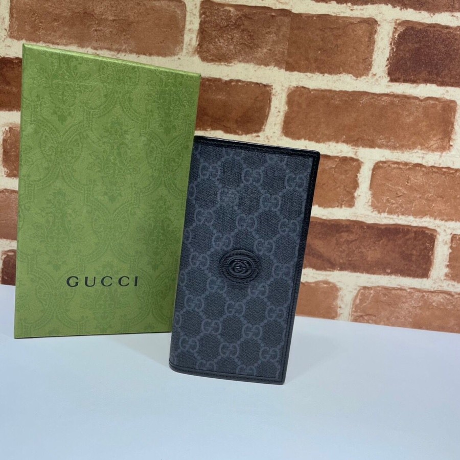 Gucci Interlocking GG long wallet 672947