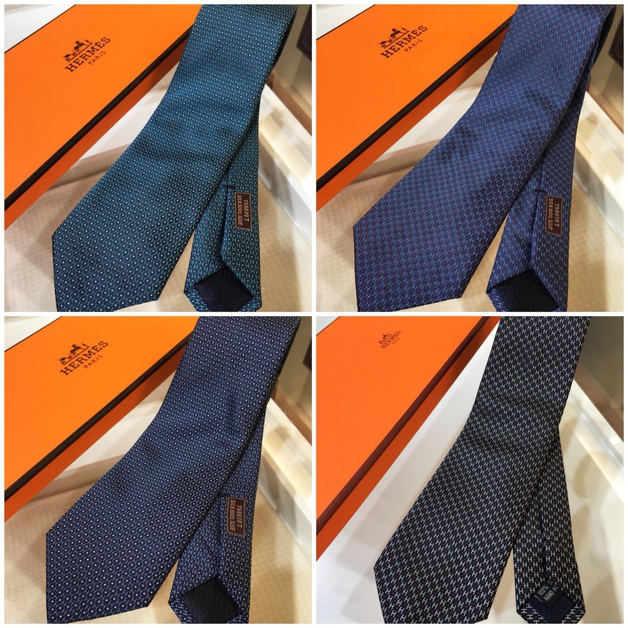 Hermes 100% top twill silk polka dot tie