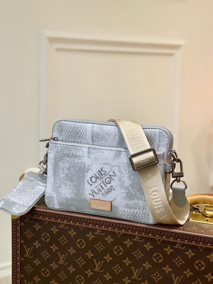 Louis Vuitton Trio three-in-one messenger bag N50068