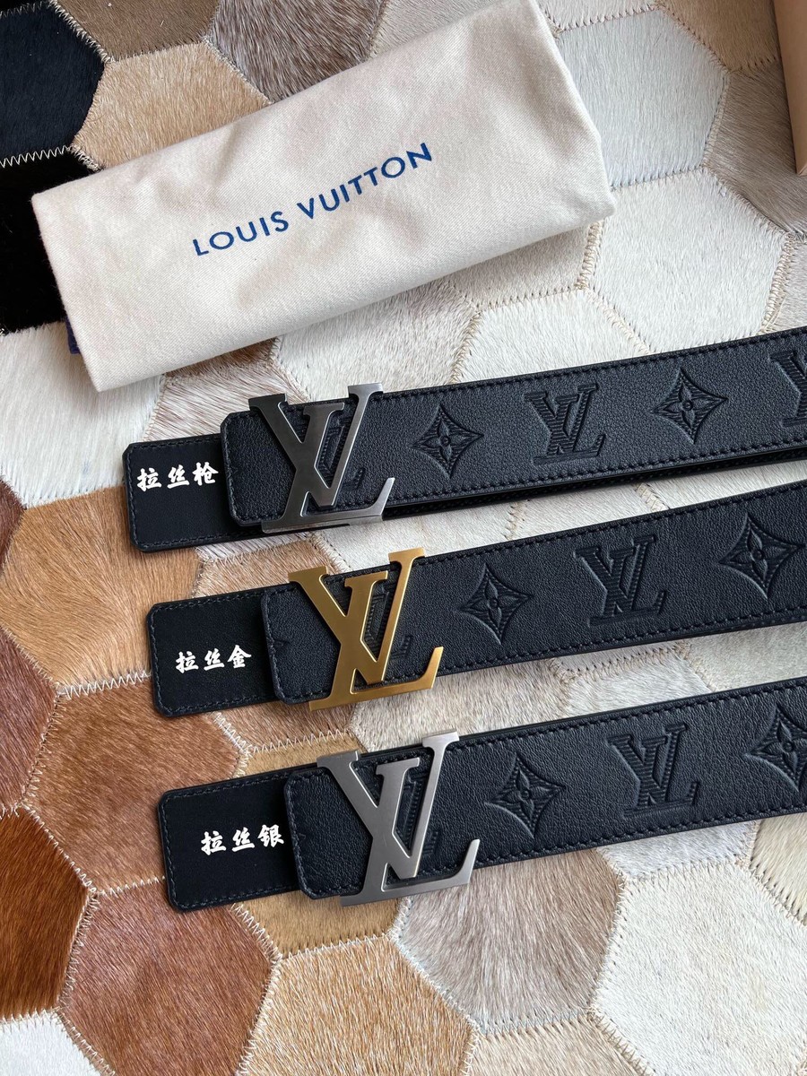 Louis Vuitton 40mm cowhide embossed leather belt with letter metal buckle.