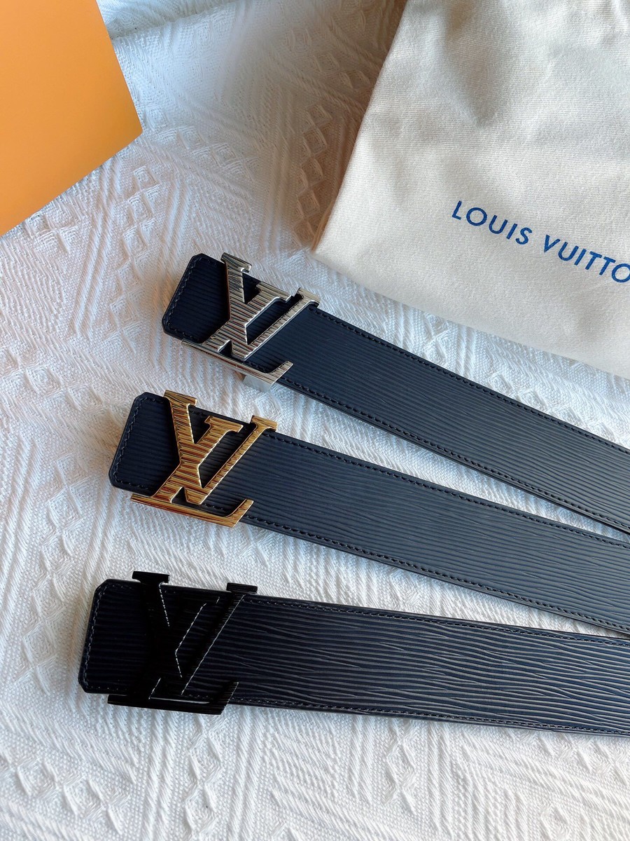 Louis Vuitton Initiales. 40mm black water ripple belt