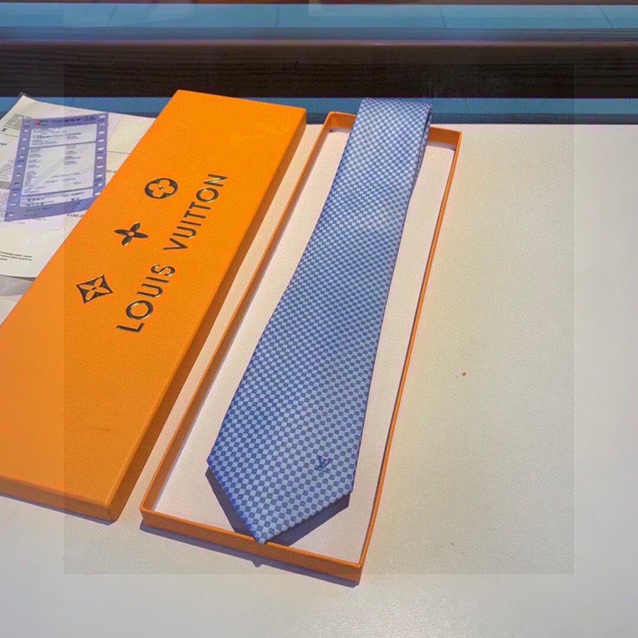 Louis Vuitton 100% silk fabric Damier men s tie