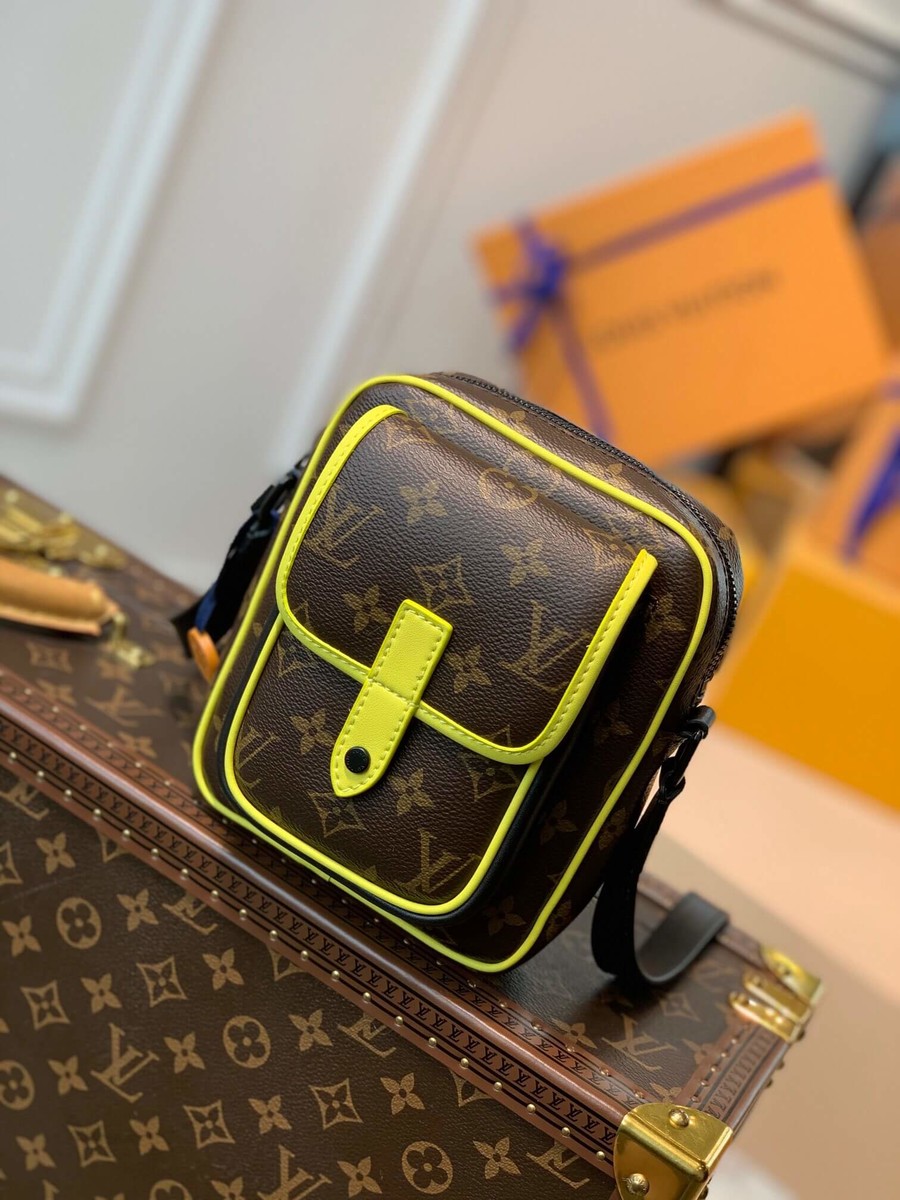 Louis Vuitton Christopher Wearable Wallet Camera Bag M80793 Yellow