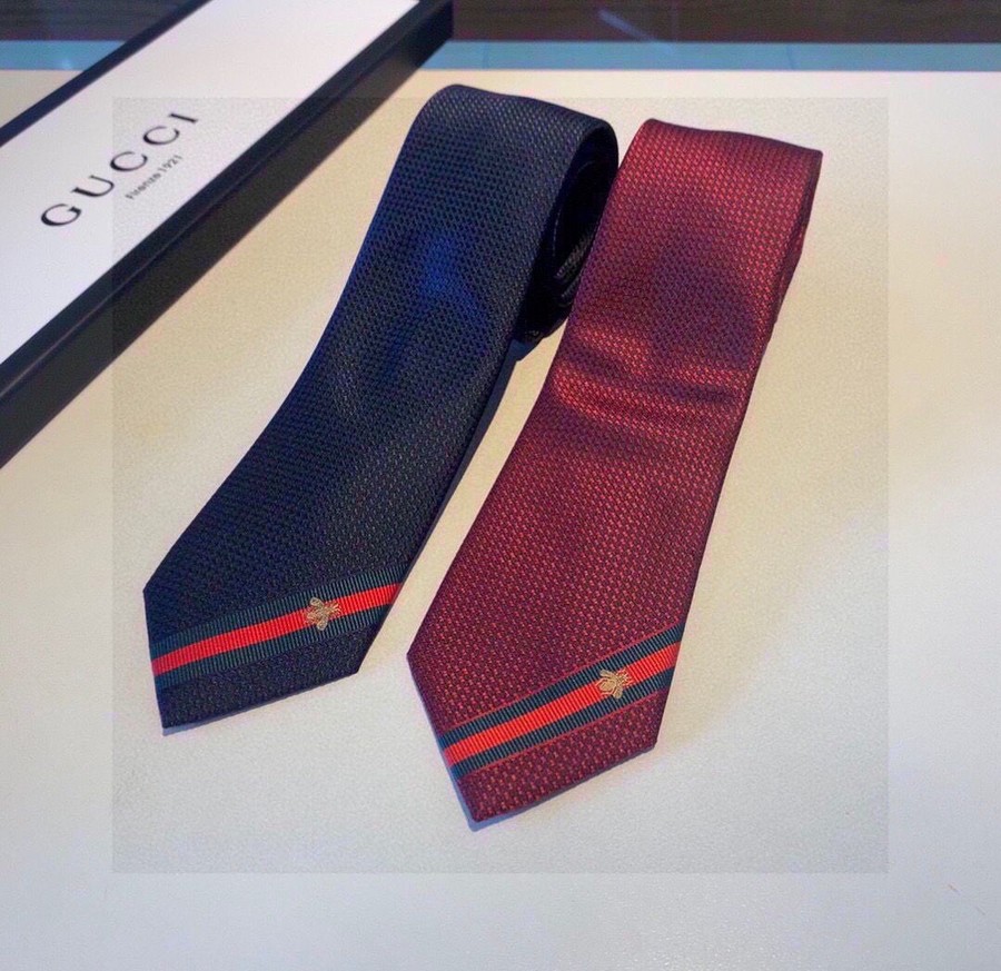 Gucci Ribbon striped bee pattern tie