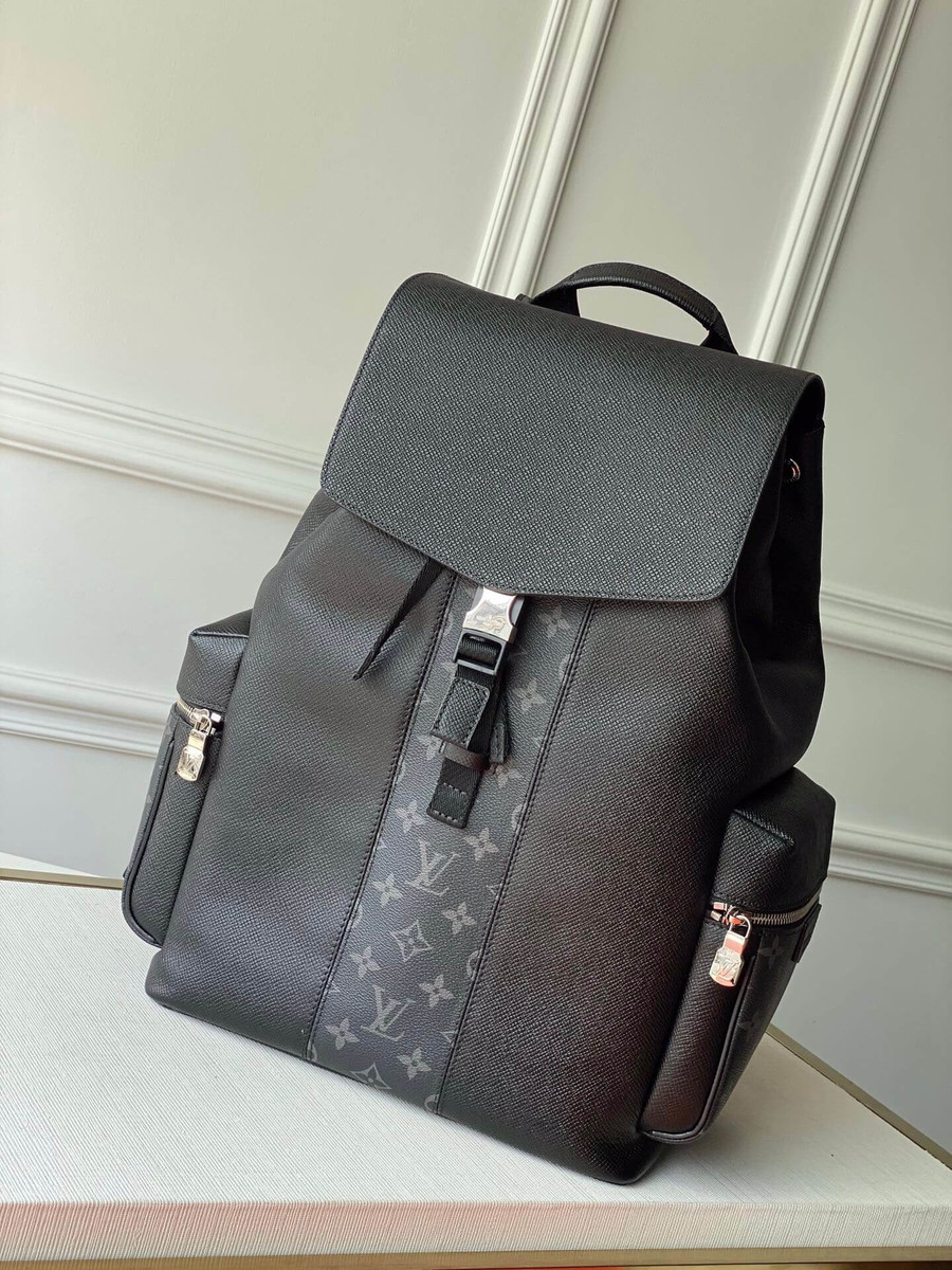 Louis Vuitton Outdoor backpack M30417 black