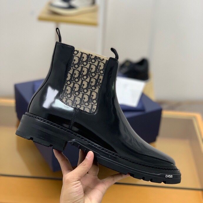 Dior Men s Chelsea Boots with Oblique Print Band