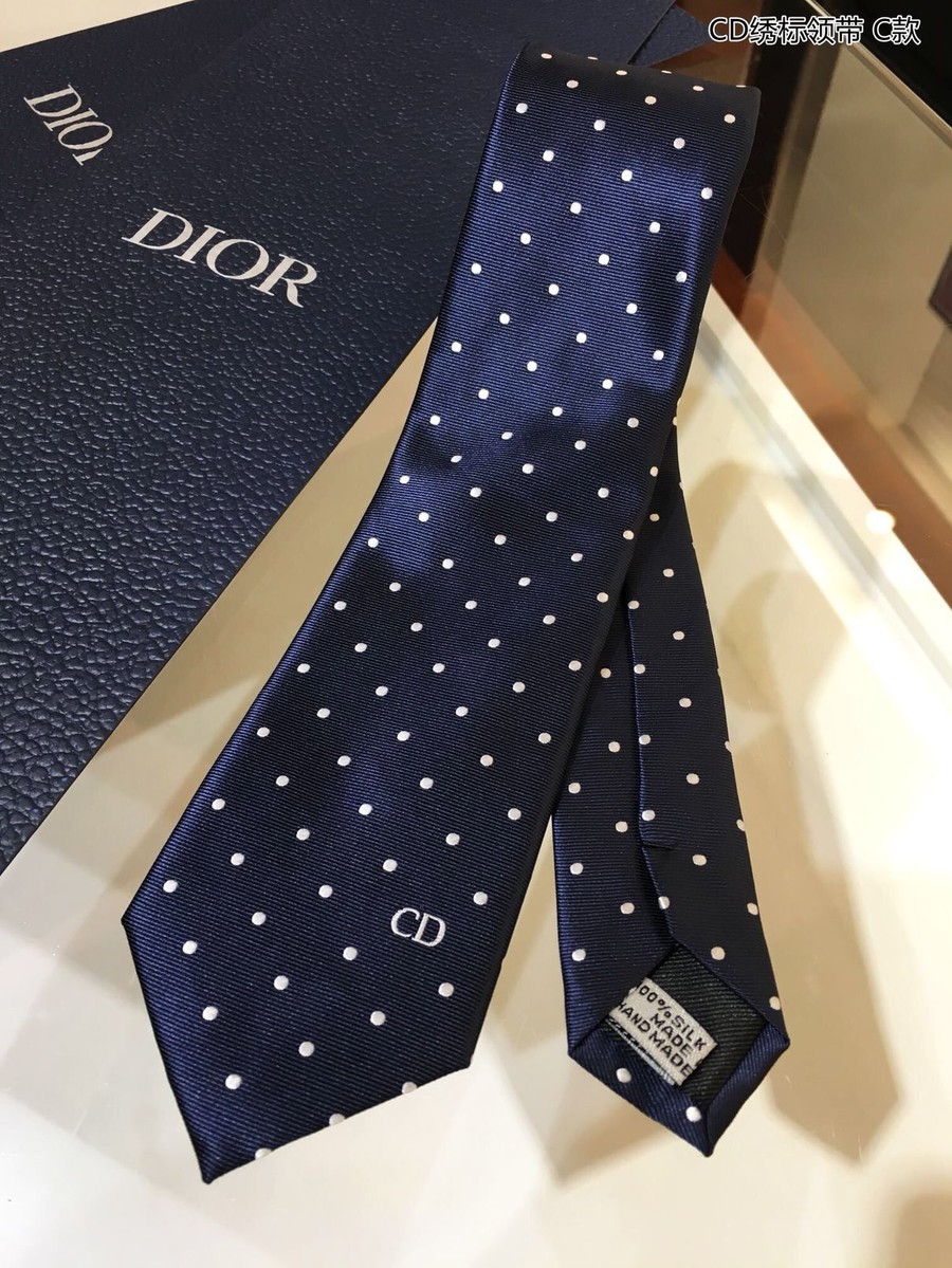 Dior 100% top handmade custom CD embroidered tie