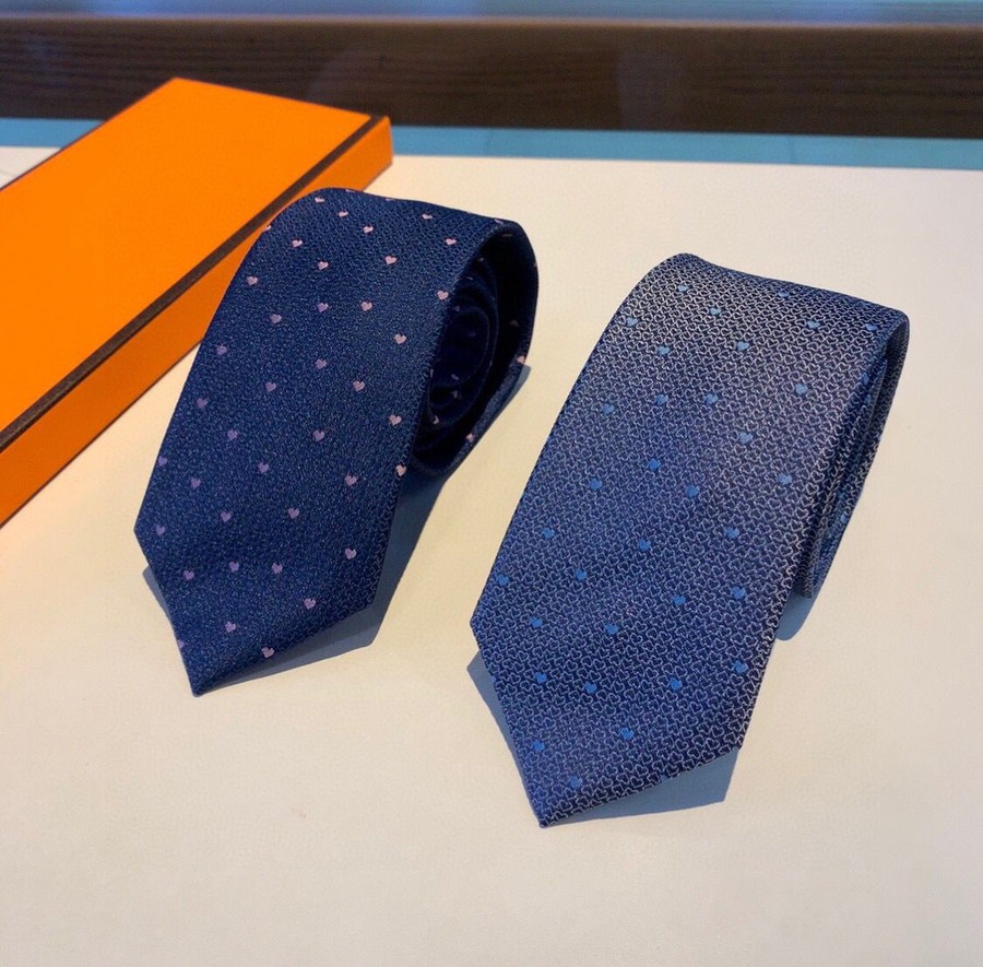 Hermes Love 100% top twill silk tie