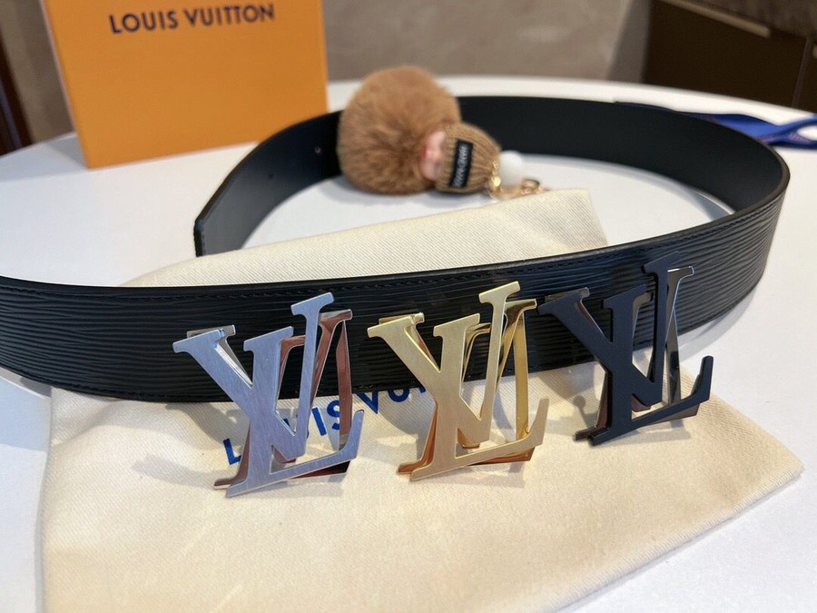 Louis Vuitton 40mm Reversible belt with Shake buckle