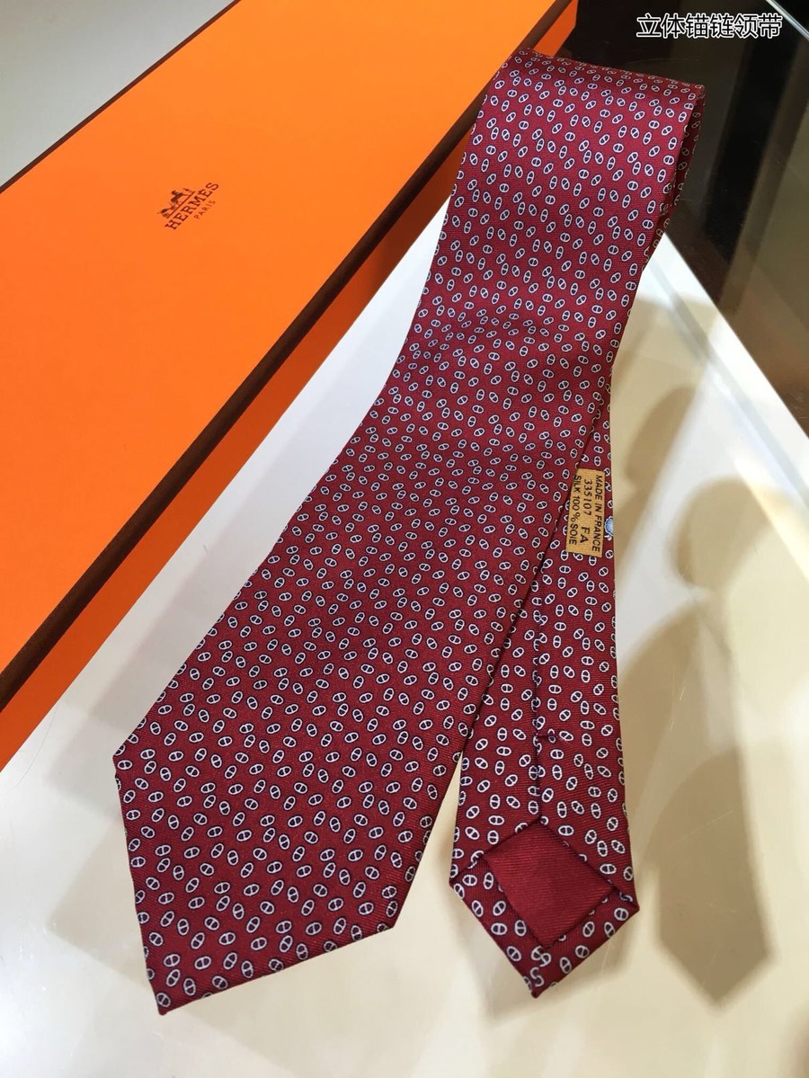 Hermes 100% top twill silk + wool lining three-dimensional anchor chain tie