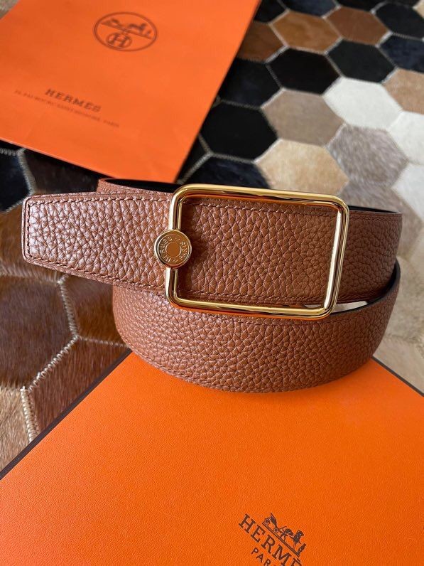 Hermes Men s Reversible Leather Belt 38mm