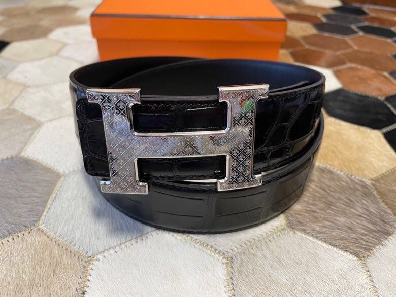 Hermes Stainless steel H pattern metal buckle & cowhide embossed crocodile pattern 38mm belt