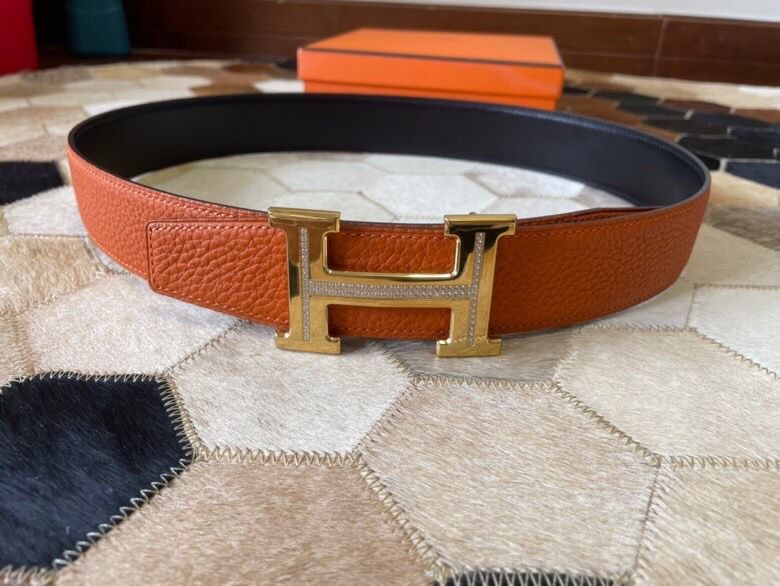 Hermes Stainless steel H single-row studded leather belt