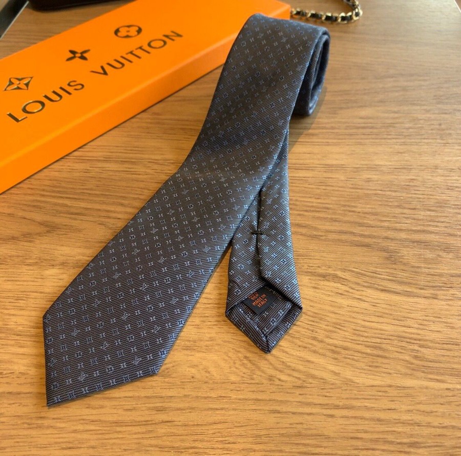 Louis Vuitton Jacquard silk small logo jacquard men s tie