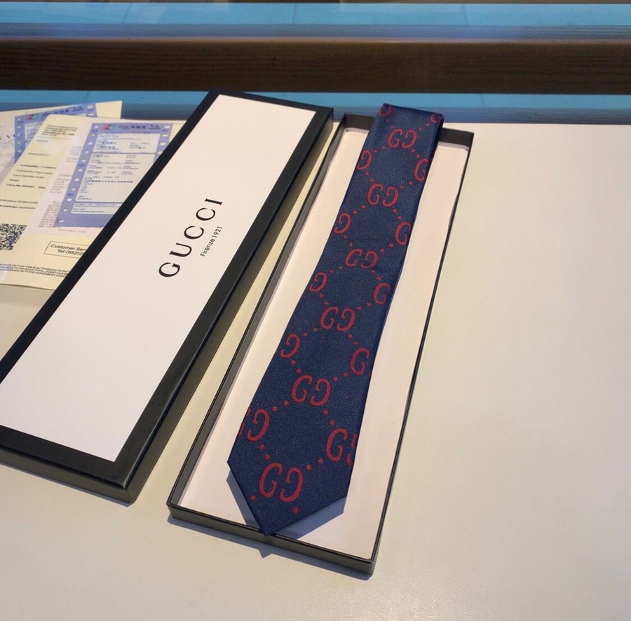Gucci Interlocking GG men s tie in jacquard silk
