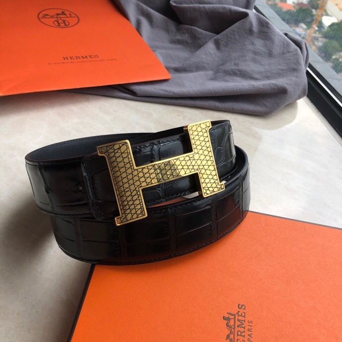 Hermes Stainless steel four-corner mesh buckle & cowhide embossed crocodile pattern 38mm belt