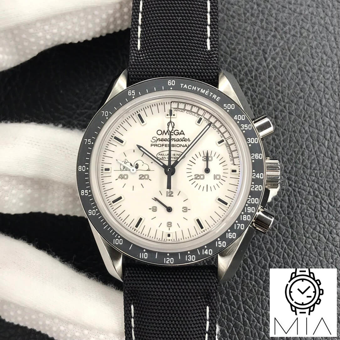 Omega Speedmaster Snoopy Award 311.32.42.30.04.003 OM Factory Black Strap