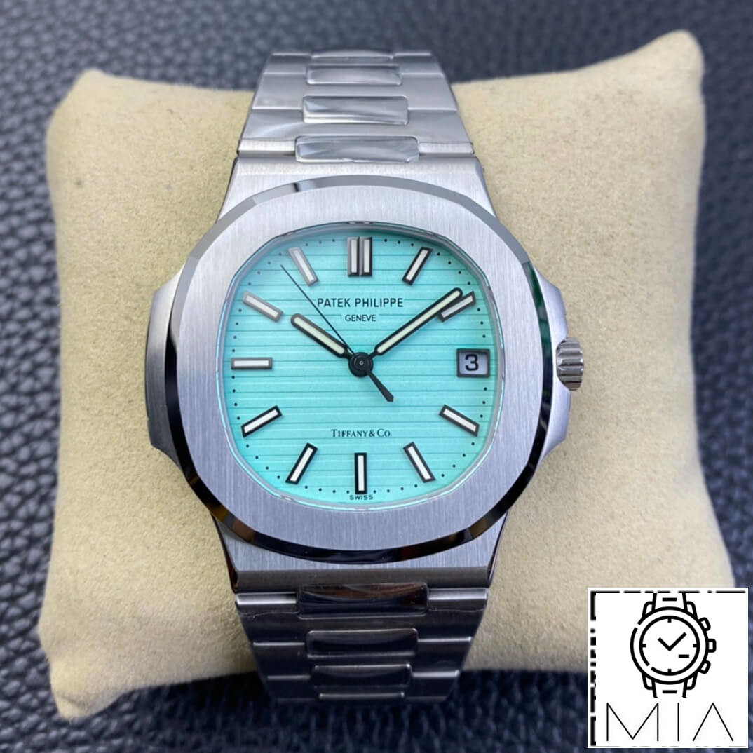 Patek Philippe Nautilus 5711/1A-018 3K Factory Blue Dial