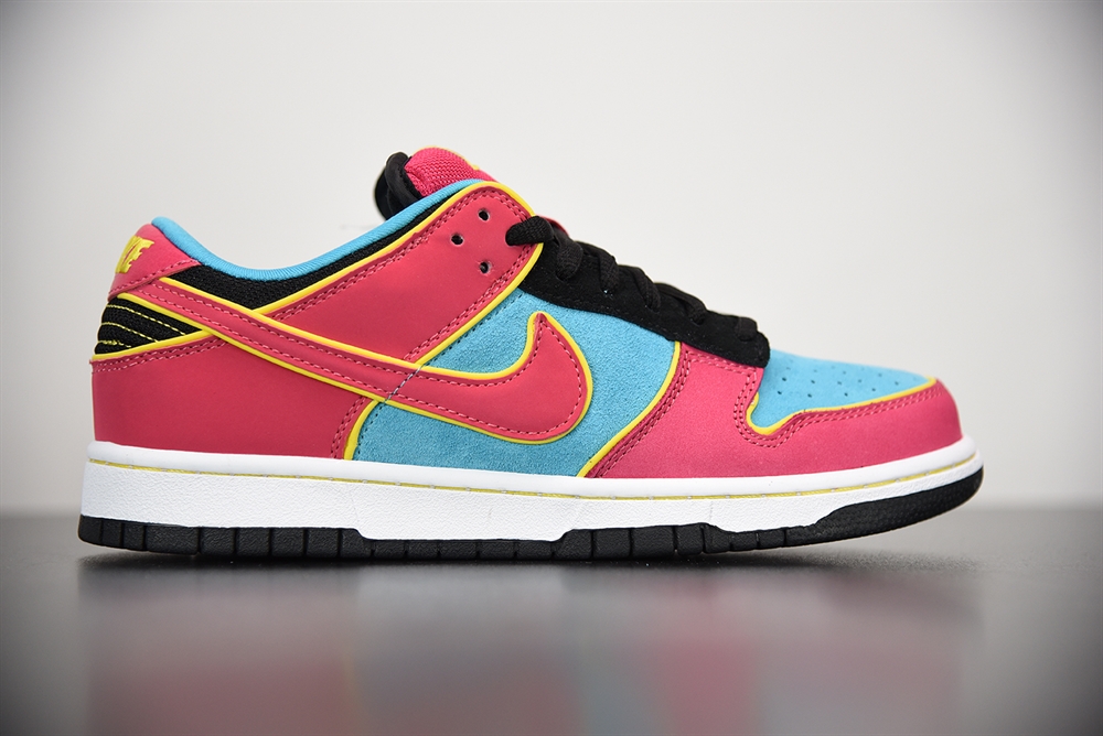 Nike Dunk SB Low Ms. Pacman(With Video)