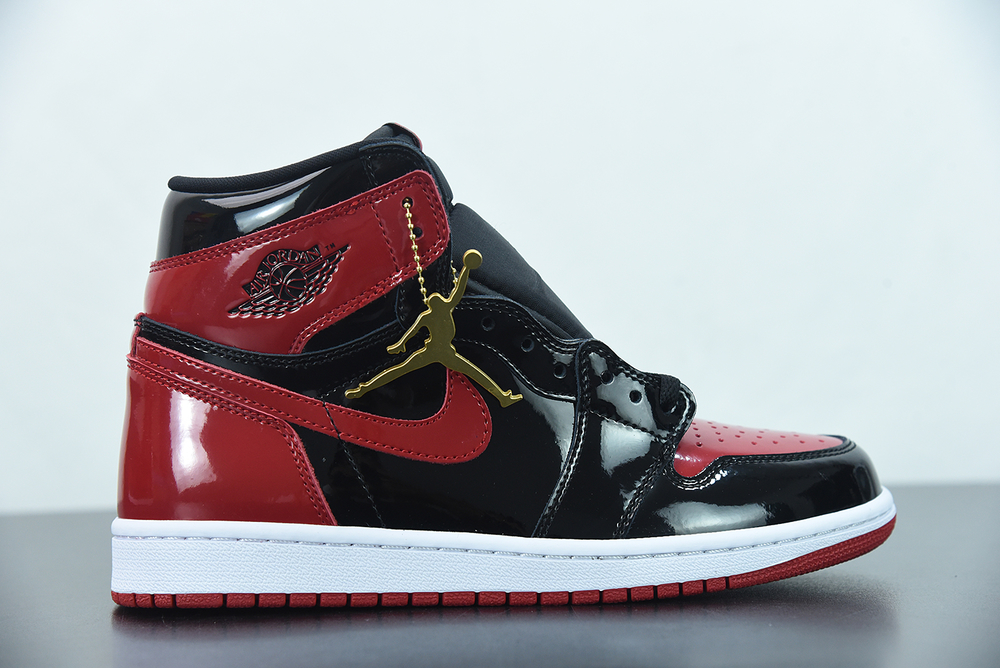 Jordan 1 Retro High OG  Patent Bred 