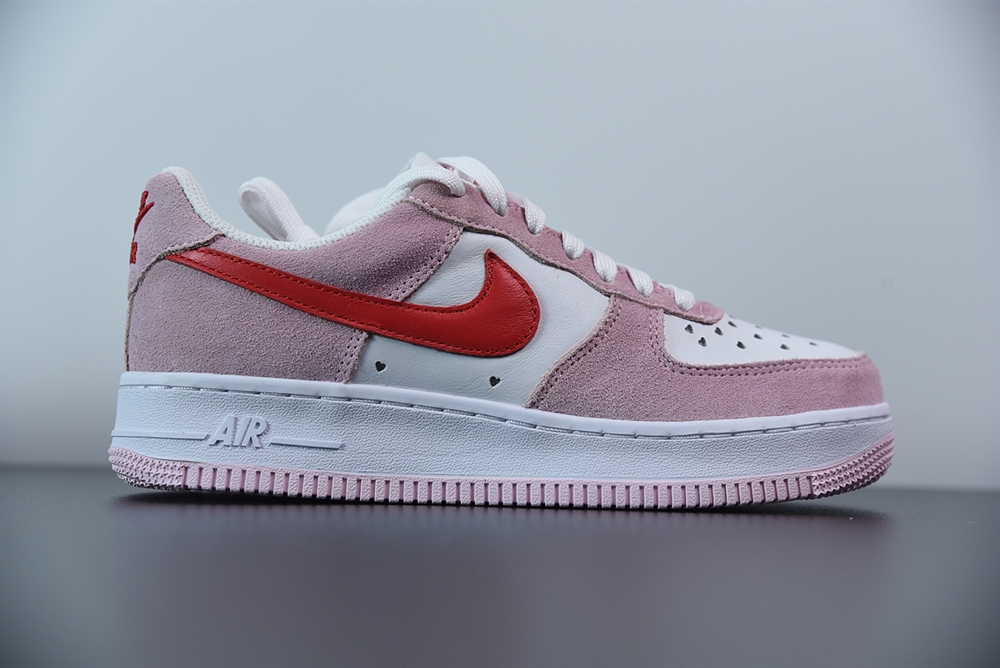 Nike Air Force 1 07 QS Valentine s Day Love Letter