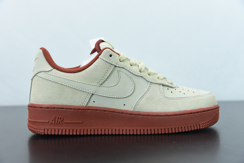 Nike Air Force 1 07 Low SE Beige White Brown