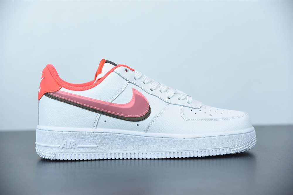 Nike Air Force 1 LV8 in weiss