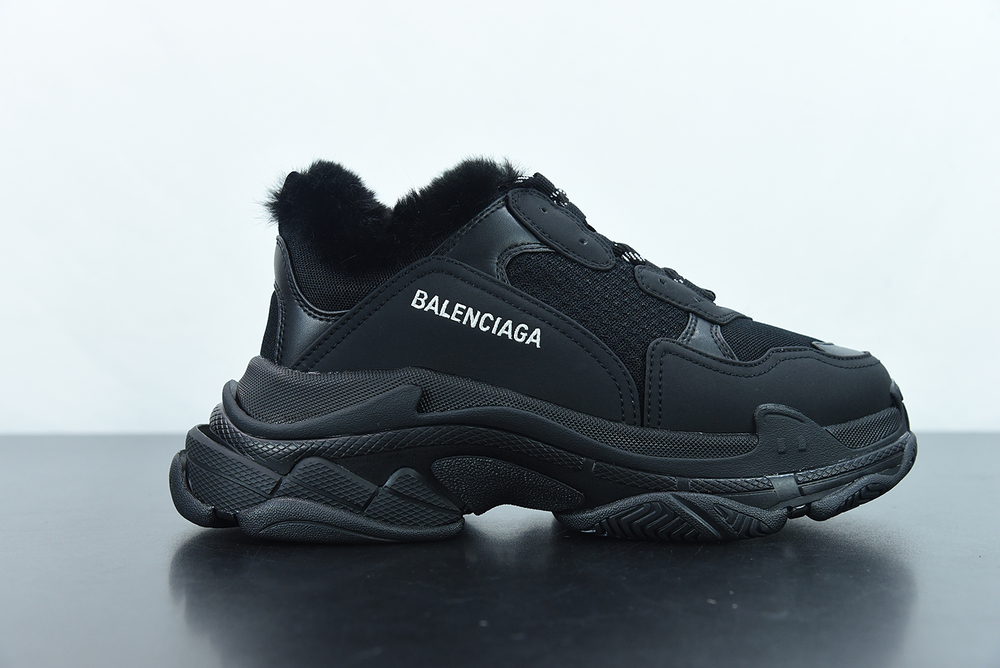 Balenciaga Triple S Black