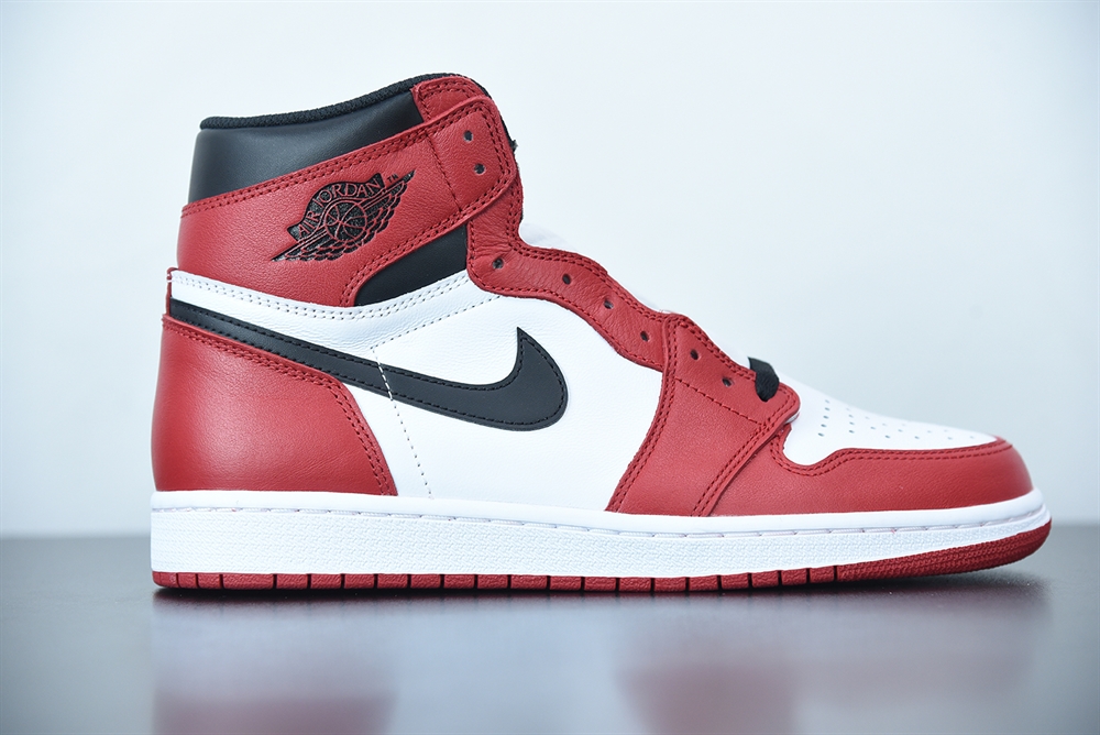 Jordan 1 Retro Chicago (2015)