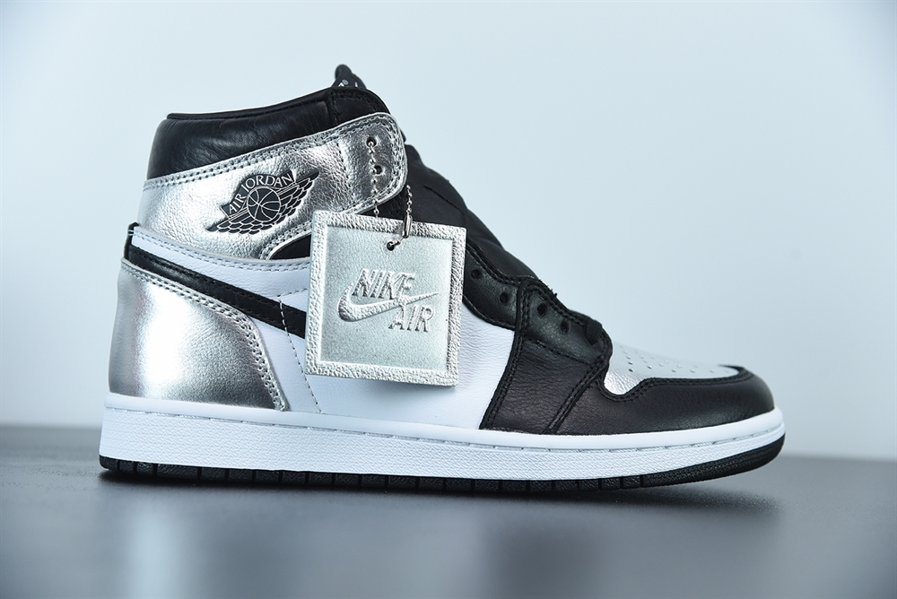 Jordan 1 Retro High Silver Toe (W)