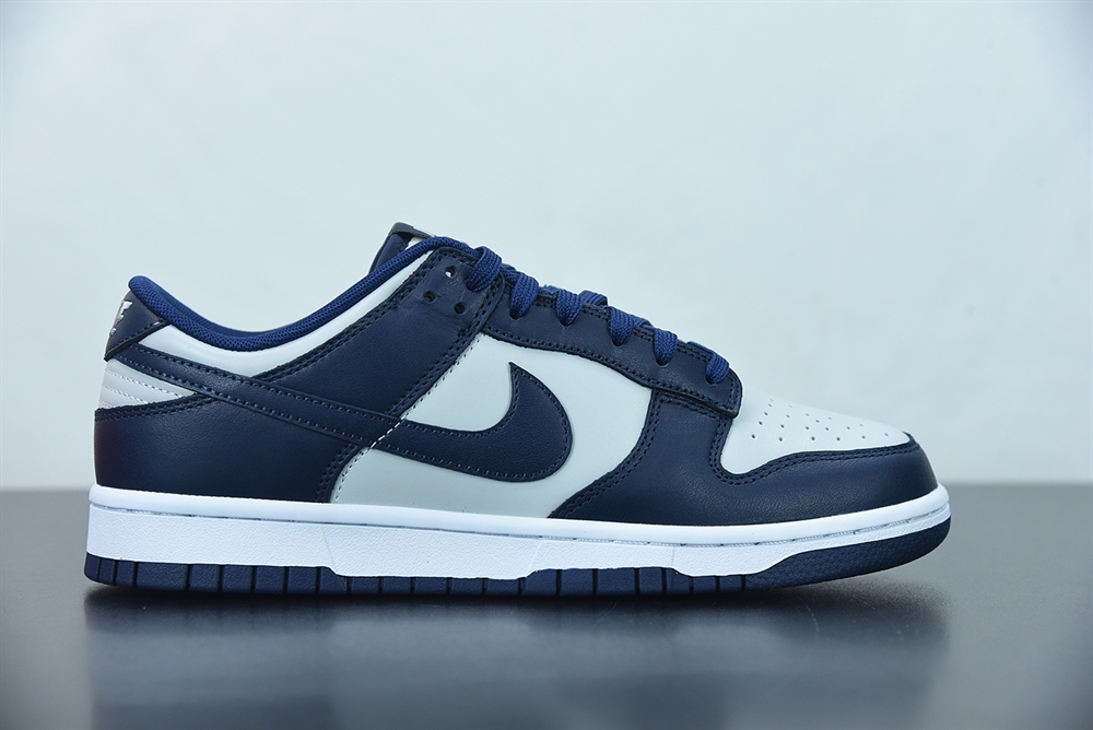 Nike Dunk Low Georgetown