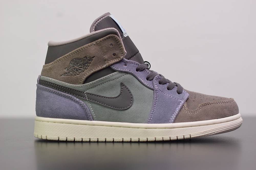 Air Jordan 1 Mid Suede Patch(With Video)