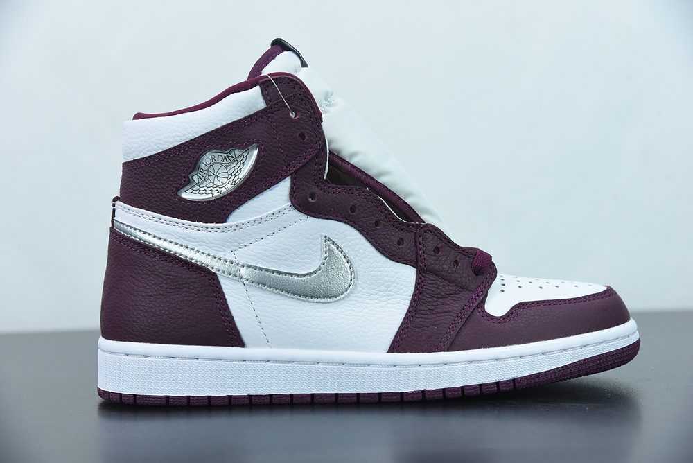 Jordan 1 Retro High OG Bordeaux