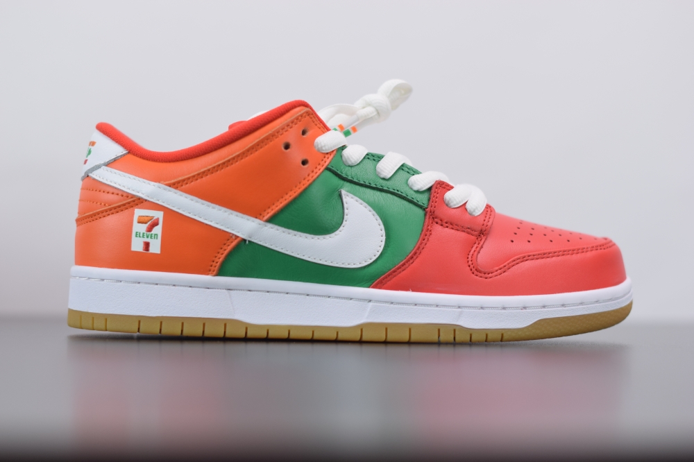 Nike SB Dunk Low 7 Eleven(With Video)