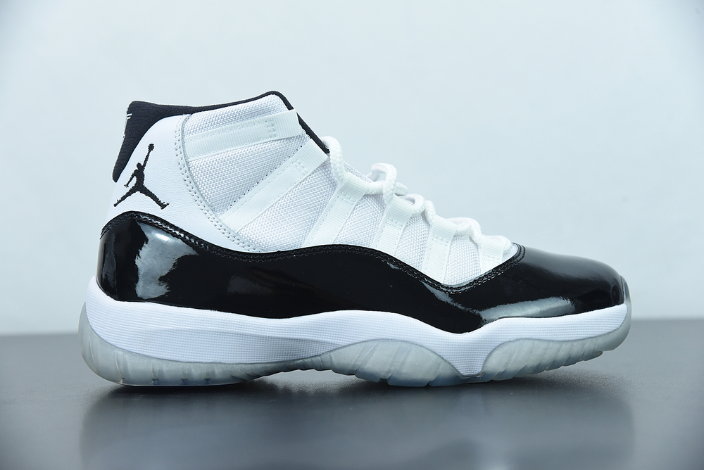 Jordan 11 Retro Concord (2018) 