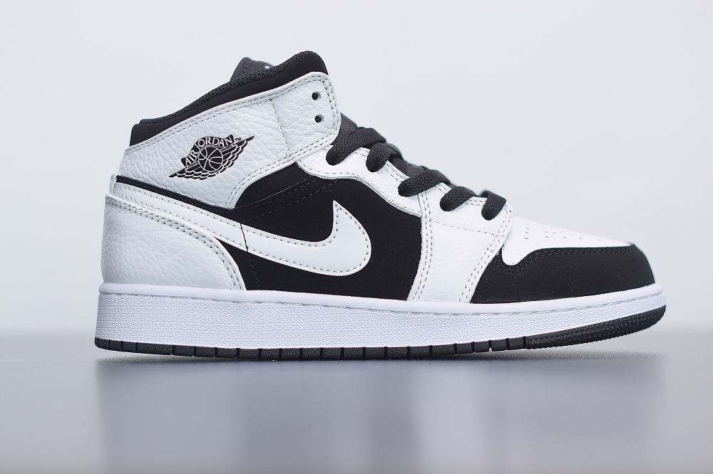 Air Jordan 1 Mid (GS) "White Black"(With Video)