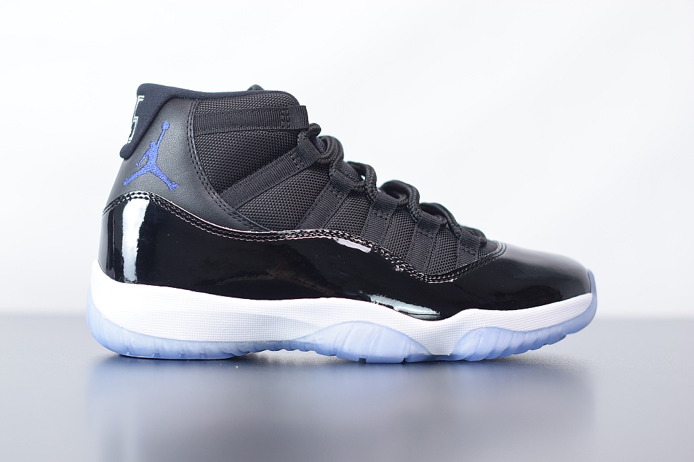 Jordan 11 Retro Space Jam (2016)(With Video)