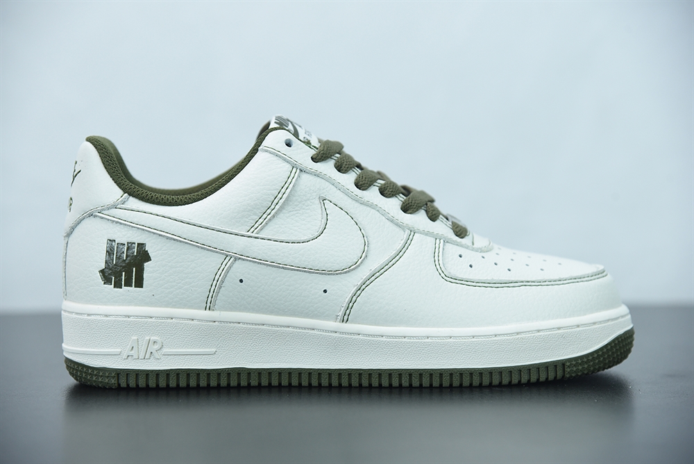 Nike Air Force 1 07 Low Summit White Green