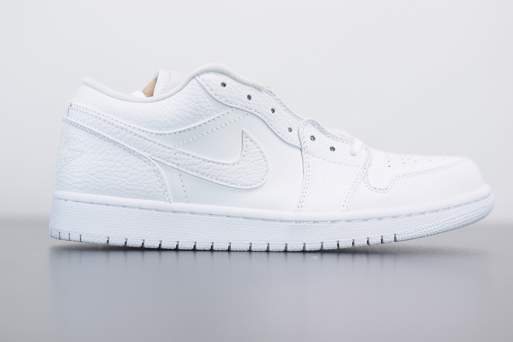 Jordan 1 Low Triple White Tumbled Leather(With Video)