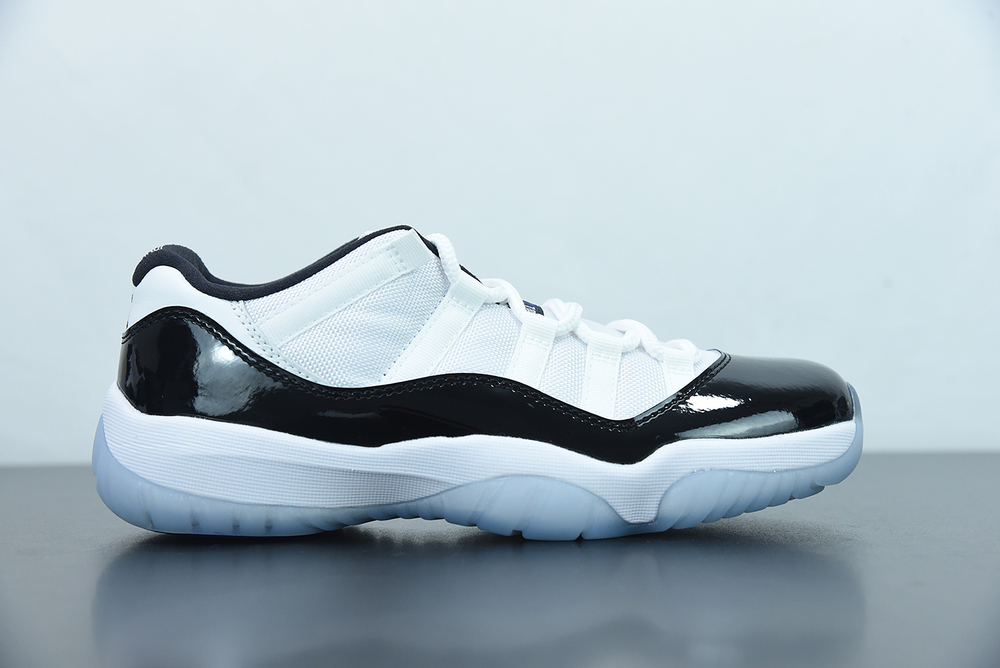 Jordan 11 Retro Low Concord