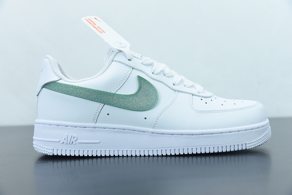 Nike Air Force 1 Low Glitter Swoosh