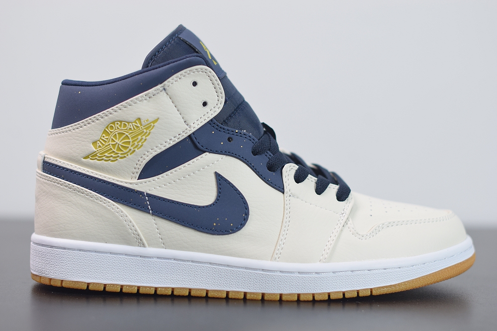 Air Jordan 1 Retro Mid Jeter(With Video)