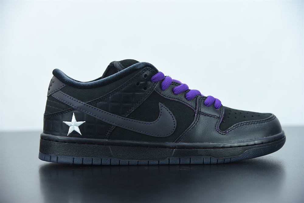 Familia X Nike SB Dunk Low First Avenue 