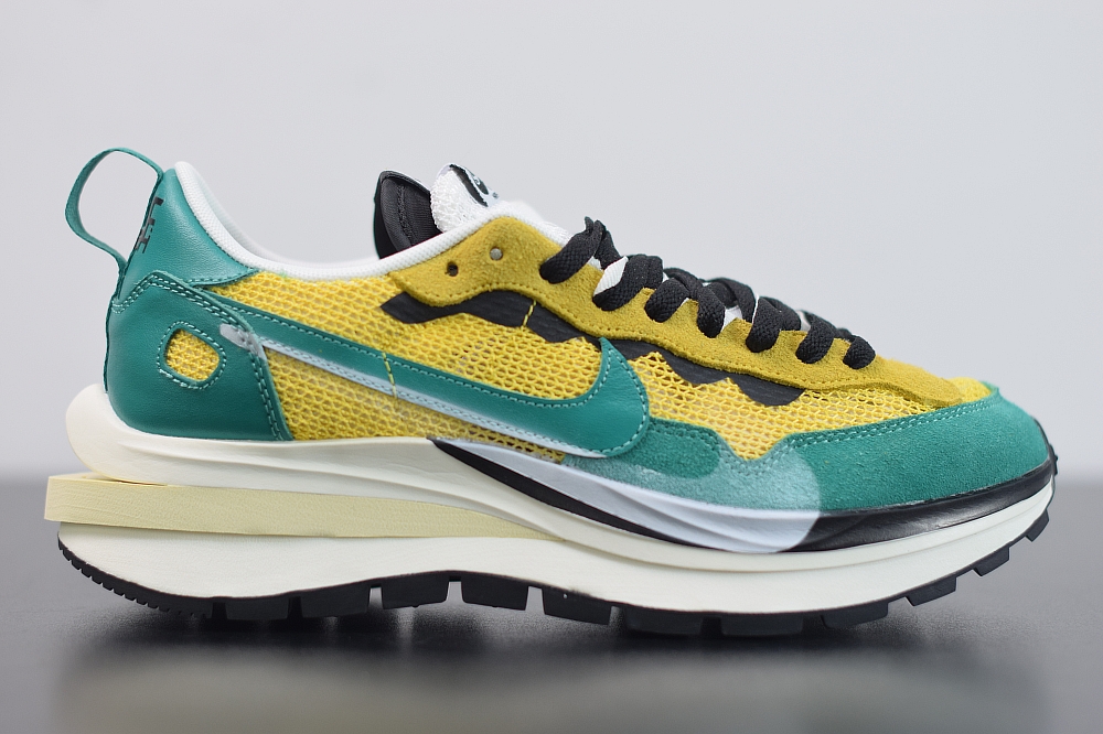 Nike Sacai x Regasus Vaporrly SP(With Video)