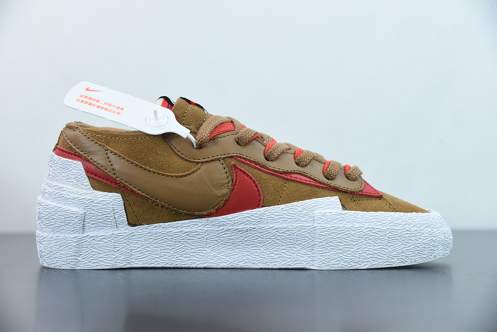 Nike Blazer Low sacai British Tan