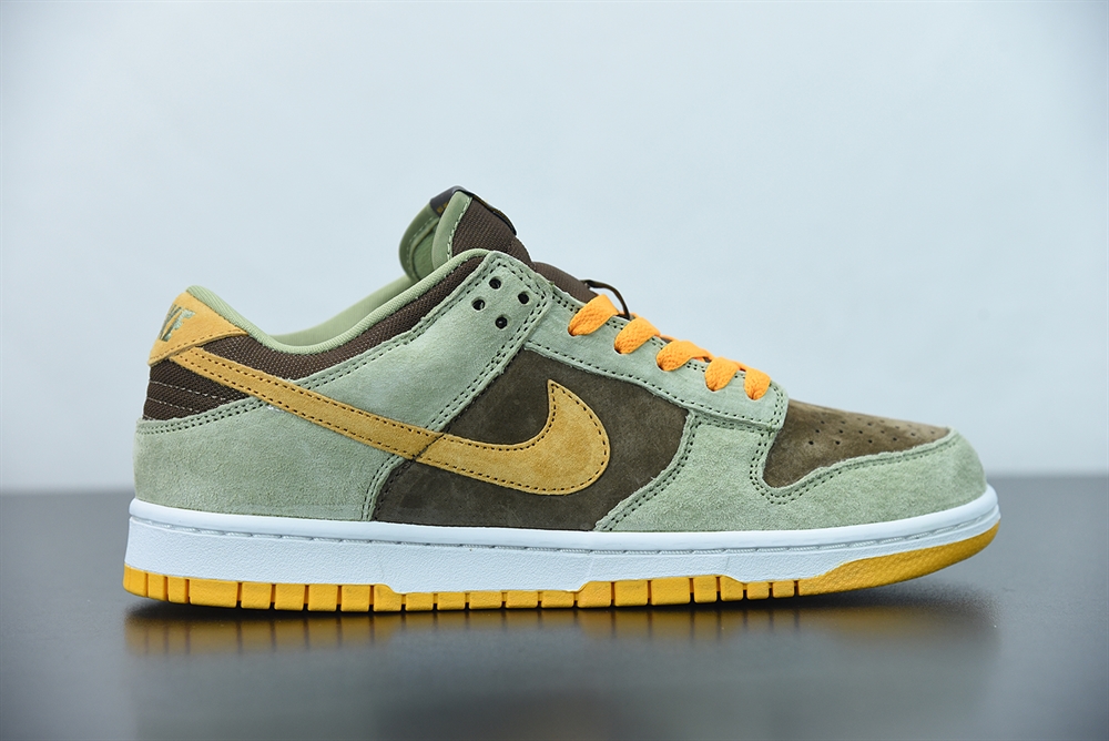 Nike Dunk Low Dusty Olive